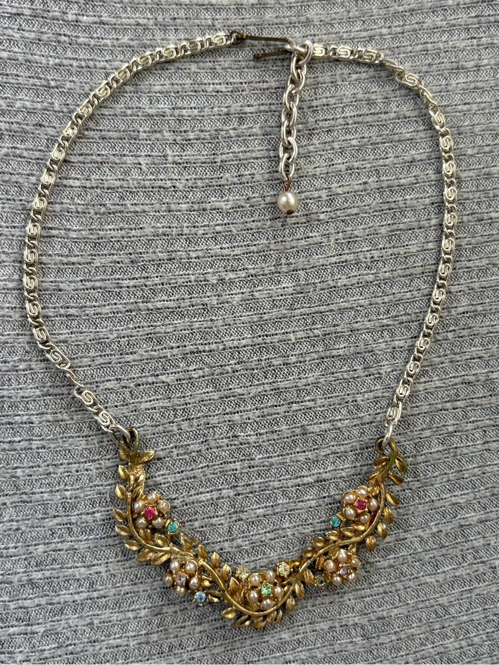 Vintage silver tone & gold tone floral & leaf adjustable necklace